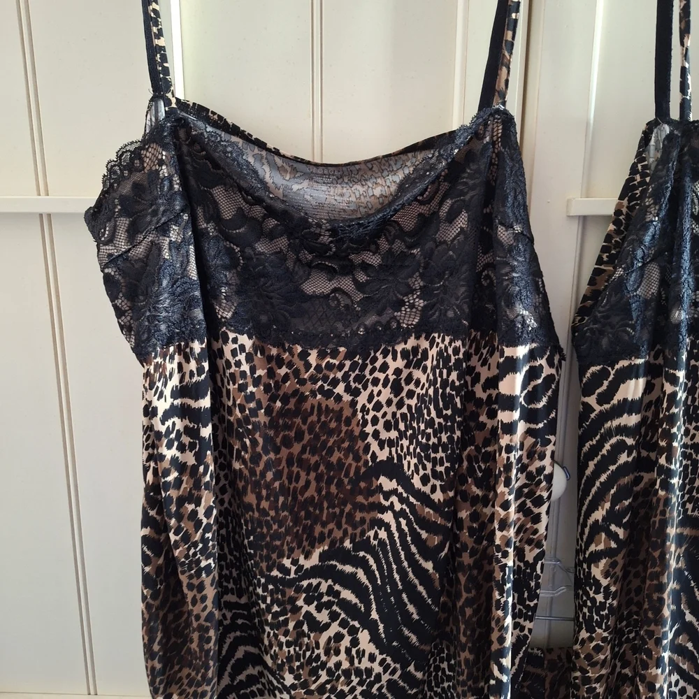 George Animal Print Sleepwear with Black Lace - Picture 3 of 10